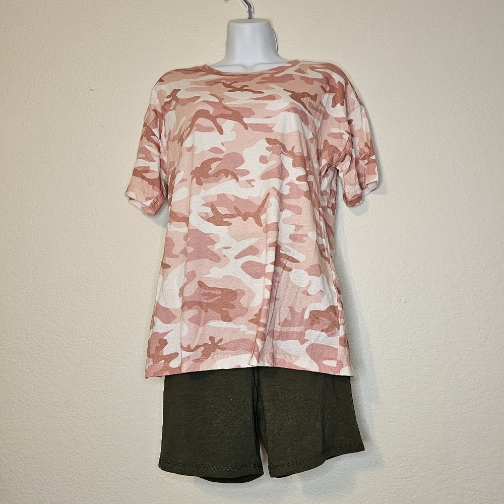 Love, Fire Girl's Pink Camo Print Short Sleeve T-Shirt Olive Green Shorts Set XL